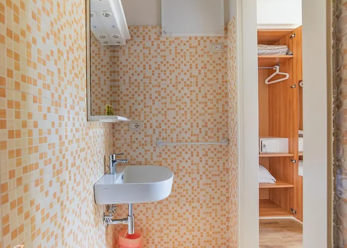 Guest house Casa Arsella 4*